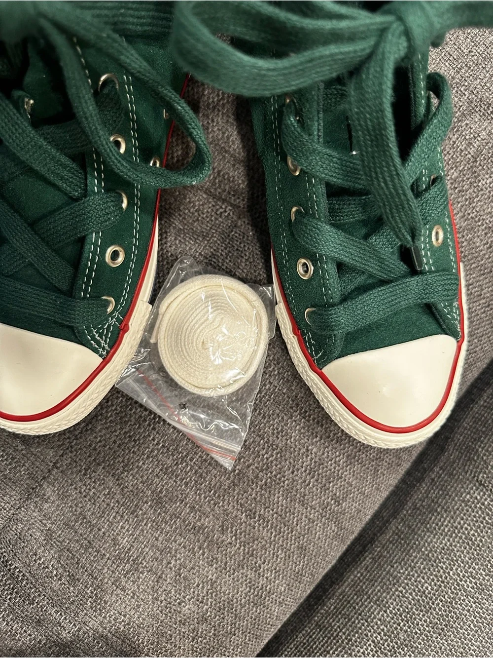 Converse Kids Green Suede Boys Size 5  Canvas Sneakers (worn one time only)